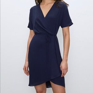 Aritzia Wallace dress in navy xxs